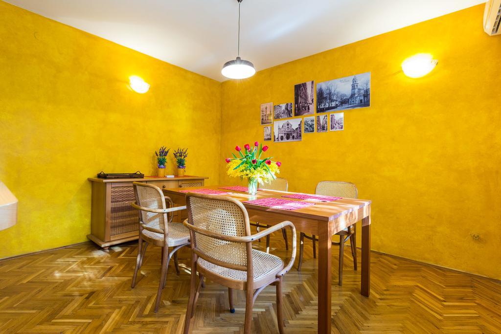 Lavender Apt. W. Balcony In Old Town Appartement