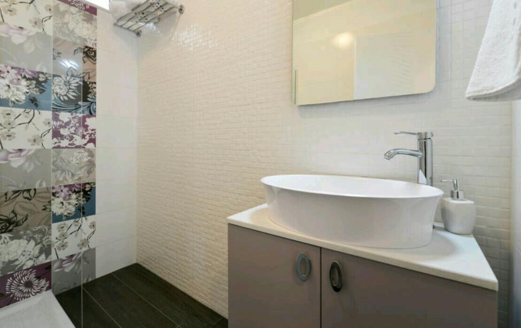 Lavender Apt. W. Balcony In Old Town Zadar