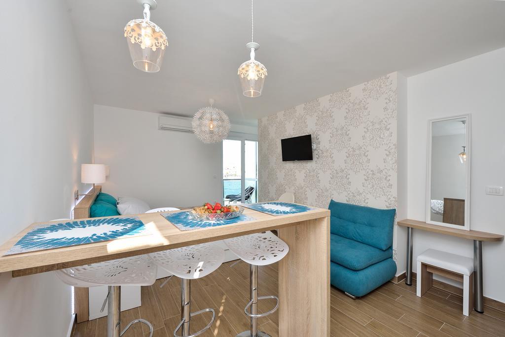 Lavender Apt. W. Balcony In Old Town Zadar